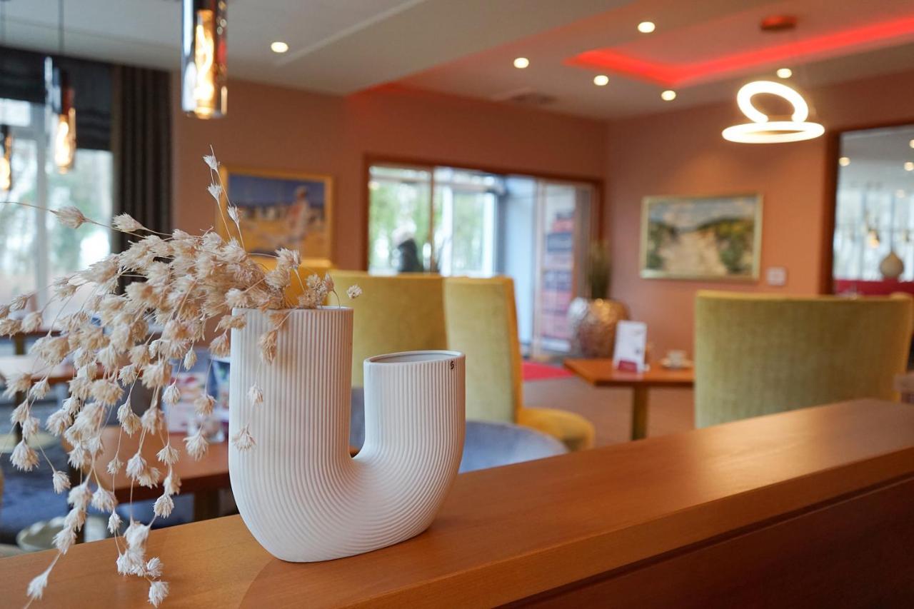 Morada Hotel Arendsee คูล็องสบอร์น ภายนอก รูปภาพ